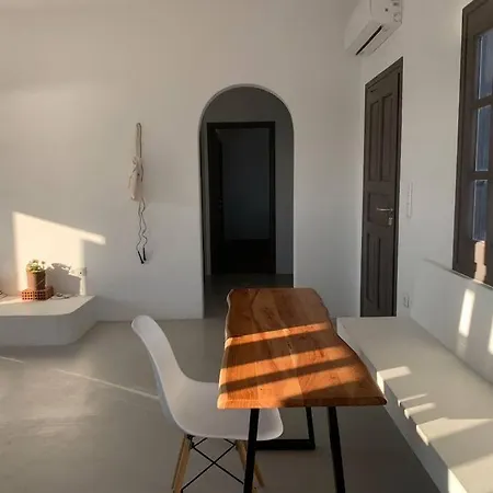 The Blue Lagoon Апартаменты Алики