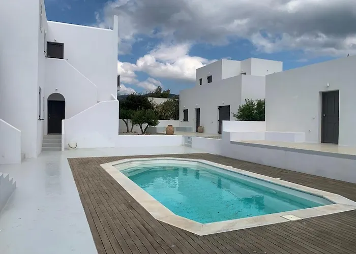 The Blue Lagoon Алики